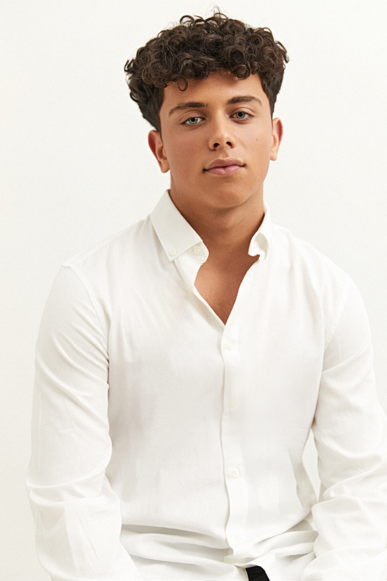 adri-n-mart-nez-mambo